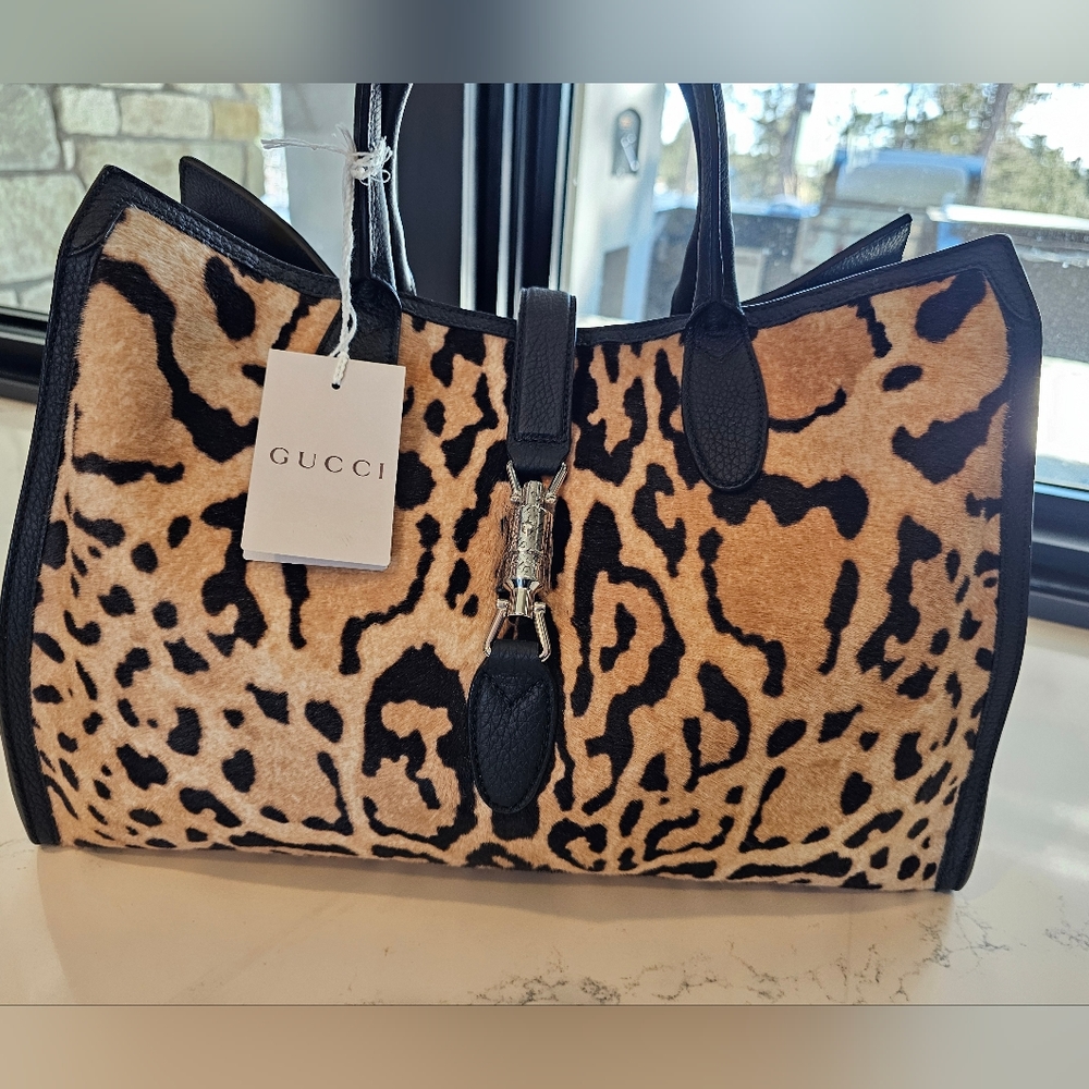 NWT Gucci leopard print soft Jackie large top handbag